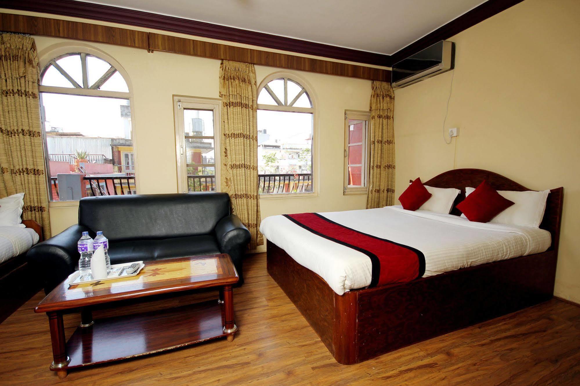 Hotel Holy Lodge Kathmandu Exterior photo