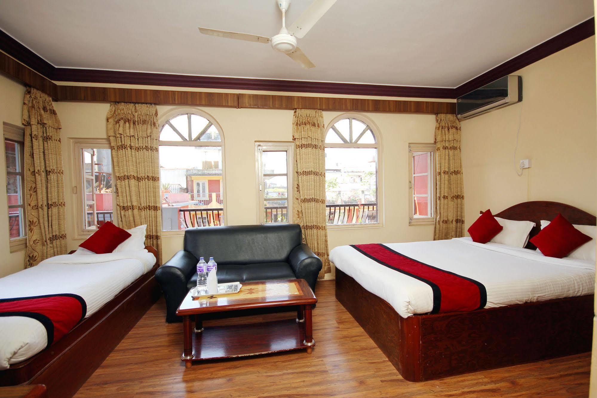 Hotel Holy Lodge Kathmandu Exterior photo